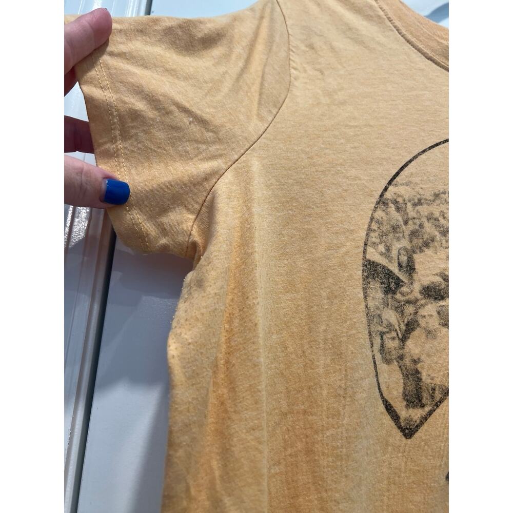 Torrid Woodstock Graphic Tee Size 2 - Picture 2 of 4